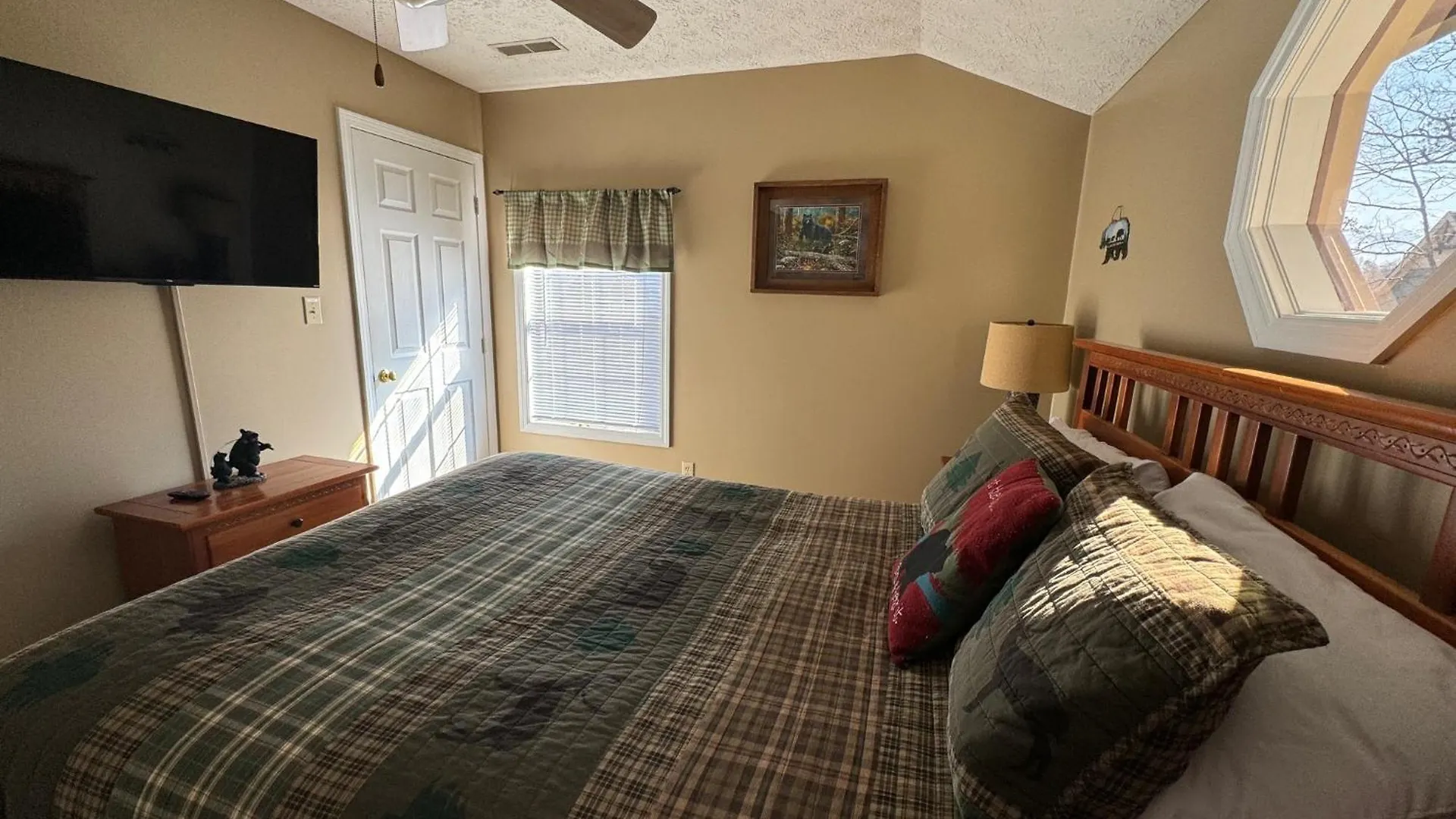 Holiday home Happy Trails, Pool, 1089 Of Free Attraction Tickets For Each Paid Day, Dollywood And