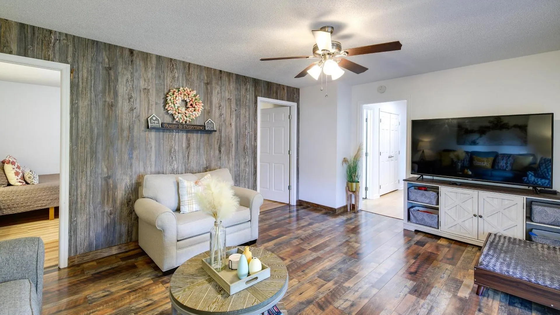 Cozy Near Attractions Holiday home Pigeon Forge