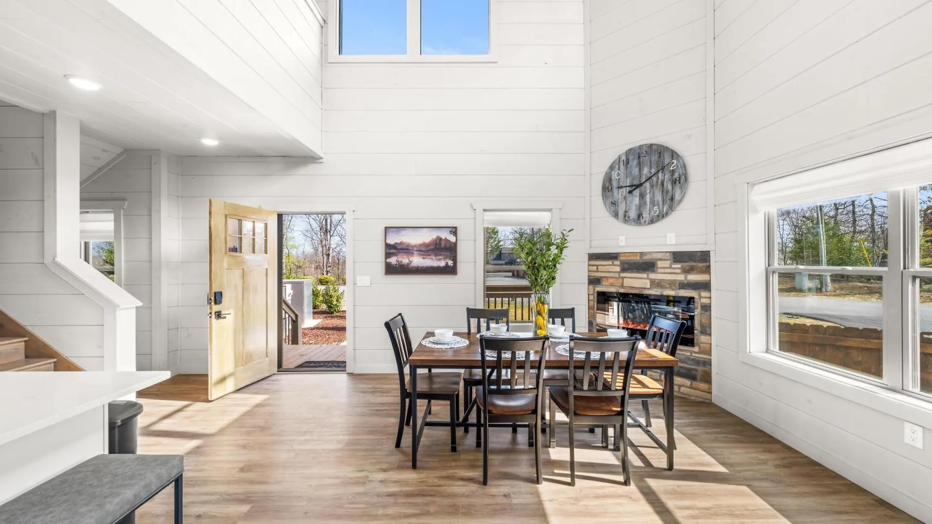 Holiday home New - Heated Indoor Pool, Jacuzzi, Gameroom