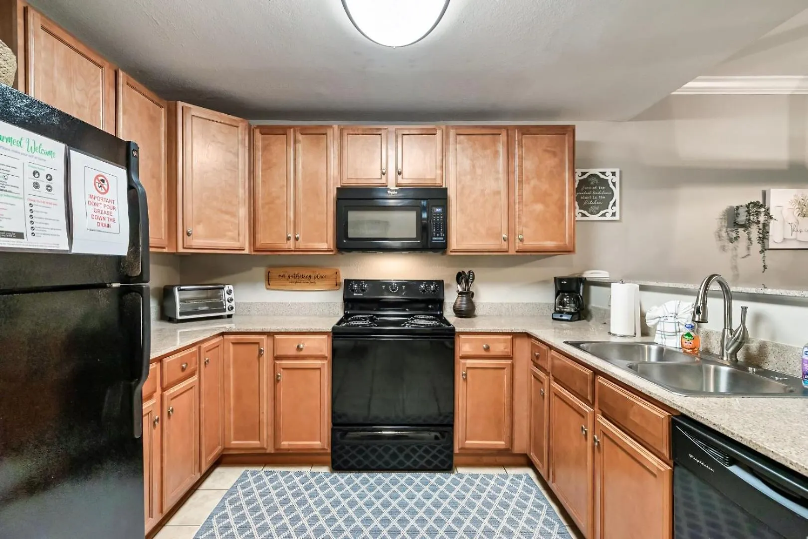 Luxury Condo, Sleeps 6, 3.2 Miles To Dollywood * Pigeon Forge