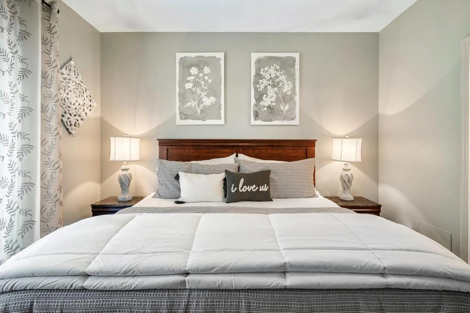 Luxury Condo, Sleeps 6, 3.2 Miles To Dollywood