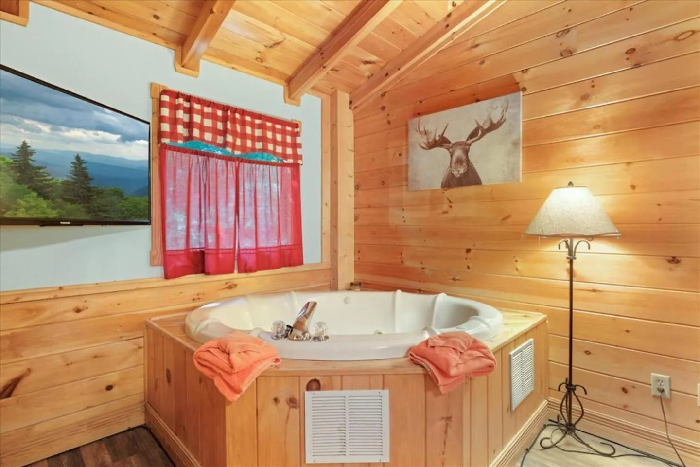 Ferienhaus 5Br Smoky Cabin Hot Tub, Games, 1 Mi To Parkway