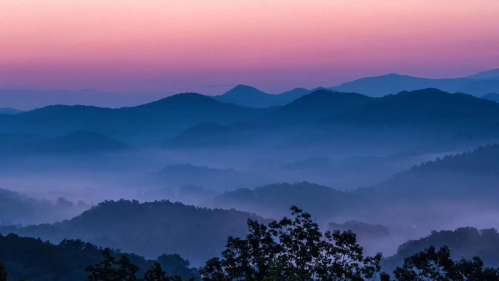Views 1br15bath Pet-friendly With Hot Tub & Bbq Holiday home Pigeon Forge