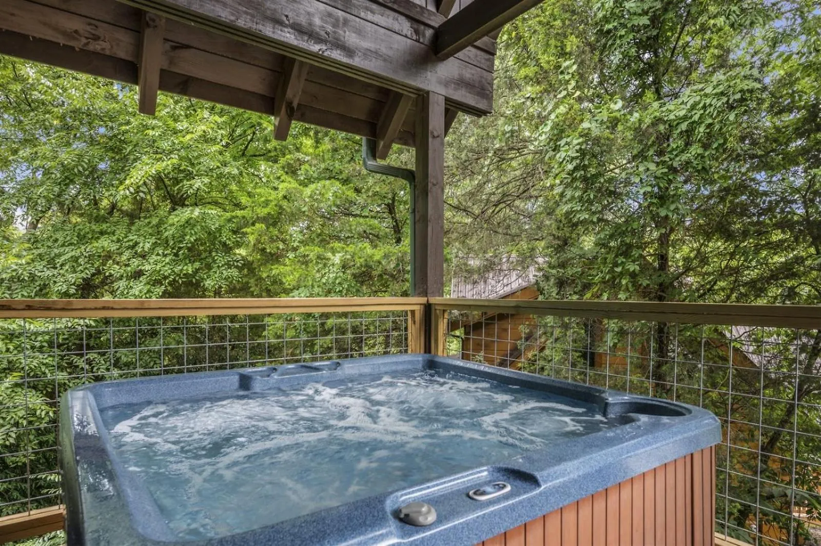 Near Dollywood With Pool Table-hot Tub-fire Pit-game Room-swimming Pool *