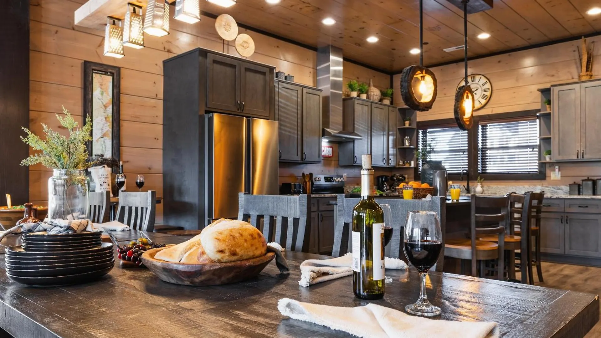 Holiday home Elk Pass By Avantstay Luxurious Mountain Estate Pigeon Forge