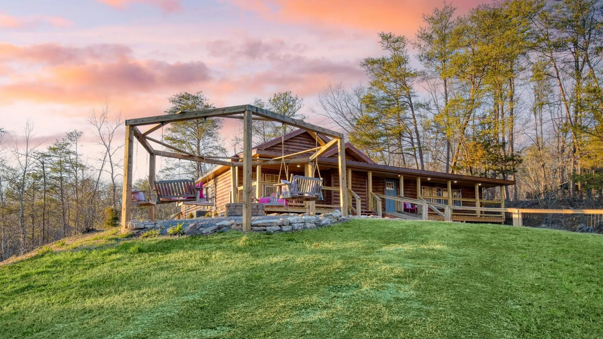 Pink Pines Avantstay Luxury Aesthetic Dream Indoor Pool Hot Tub Holiday home Pigeon Forge