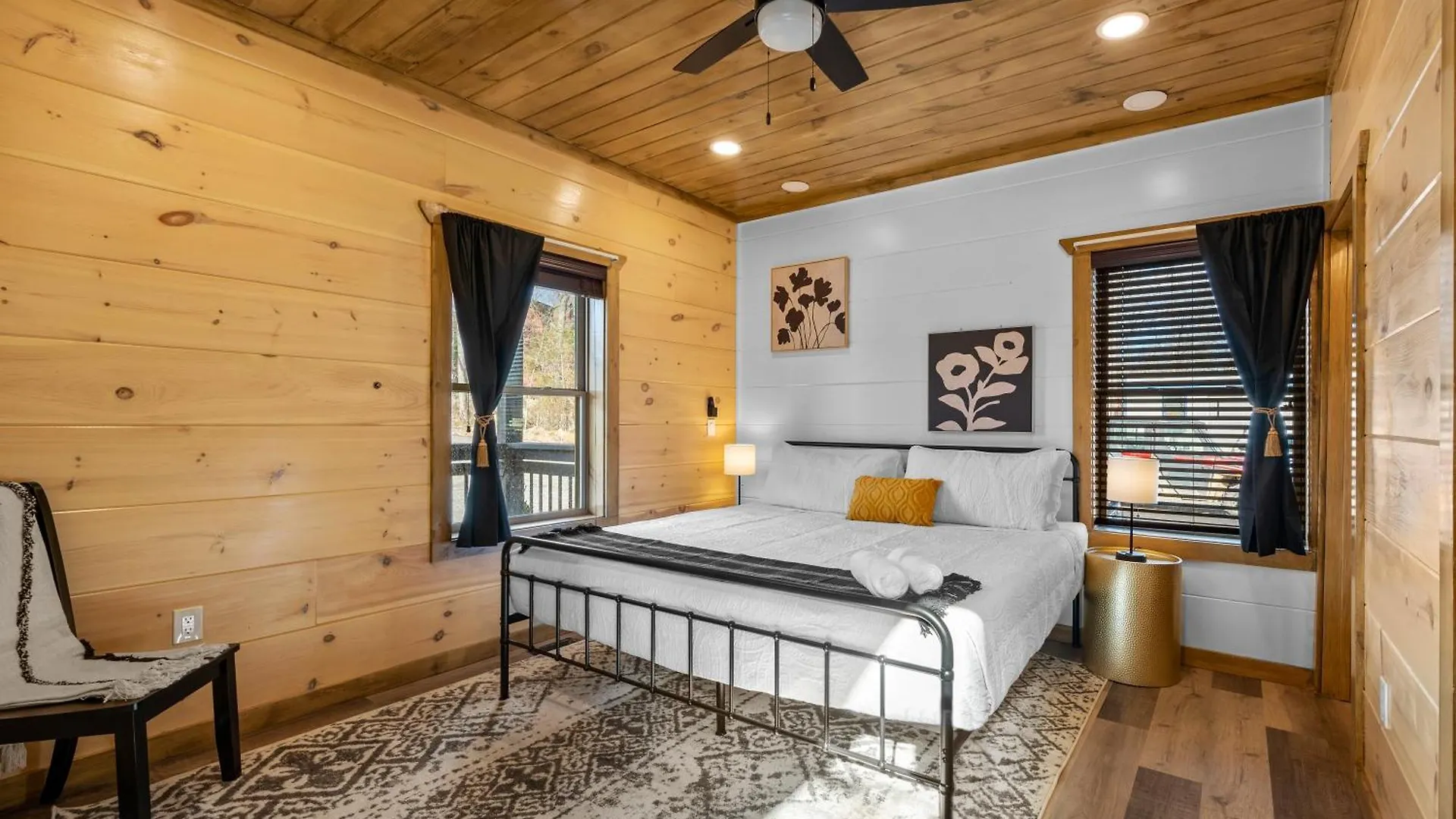 Smokiesboutiquecabins Would To Host At Our New Cabin! 3 King Suites, Indoor Pool, Game Room, Lounge With 75