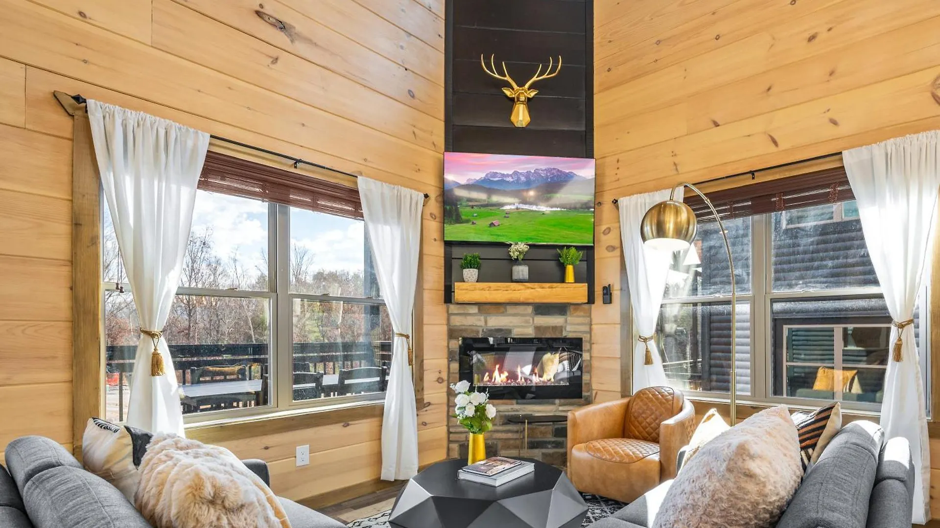 Smokiesboutiquecabins Would To Host At Our New Cabin! 3 King Suites, Indoor Pool, Game Room, Lounge With 75