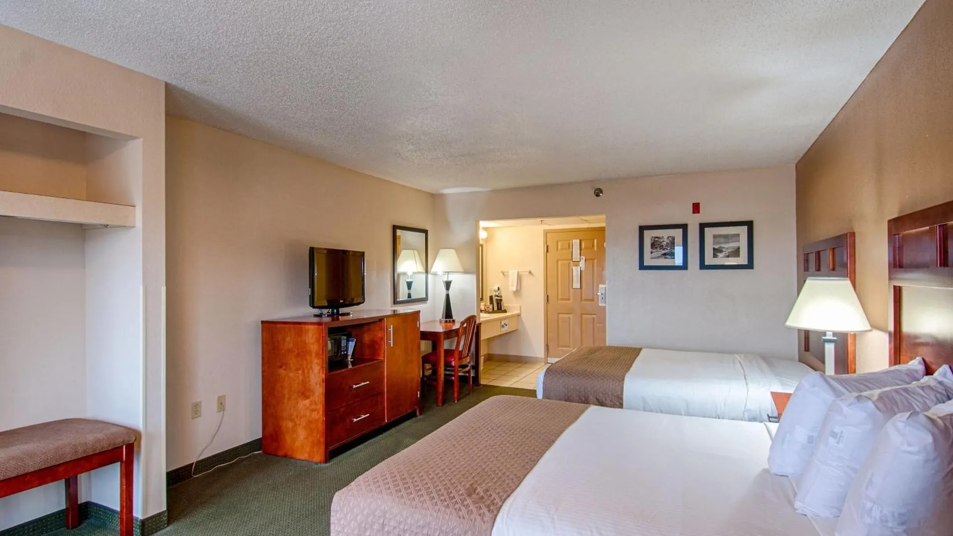 Hotel Park Tower Pigeon Forge