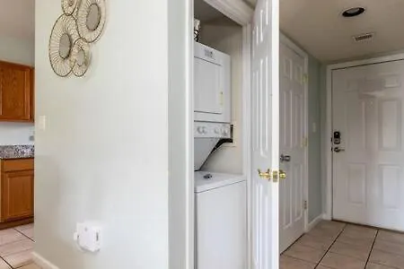 Holiday home Dolly's Hideout - Newly Renovated, Less Than 1 Mi To Parkway Pigeon Forge