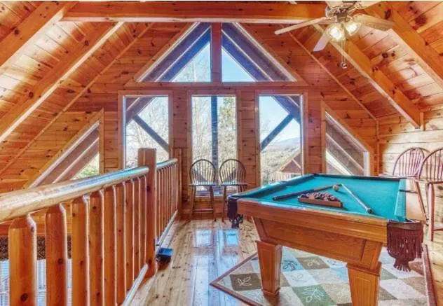 Holiday home Solid Ground With Yard! Pigeon Forge