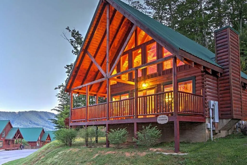 Solid Ground With Yard! * Pigeon Forge