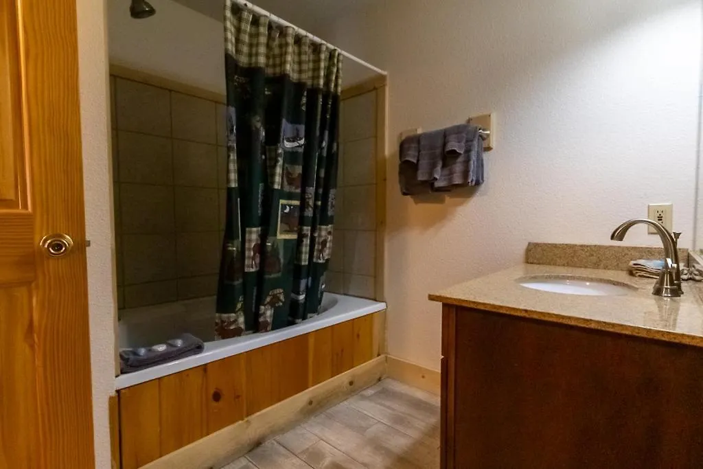 Holiday home Smoky Mountain Retreat- With Modern Amenities In The Heart Of Pf *