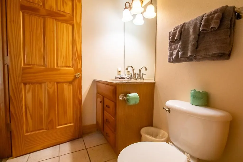 Smoky Mountain Retreat- With Modern Amenities In The Heart Of Pf Holiday home Pigeon Forge