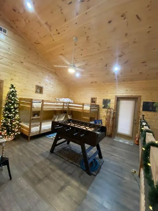 The Grand Tennessean Cabin- Four Bedroom Luxury In The Mountains Holiday home