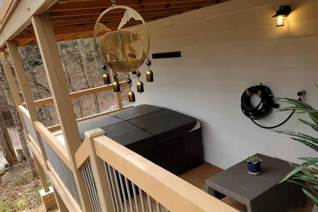 The Grand Tennessean Cabin- Four Bedroom Luxury In The Mountains Holiday home