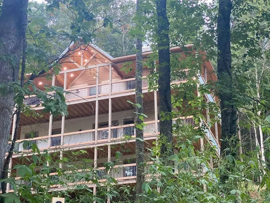 The Grand Tennessean Cabin- Four Bedroom Luxury In The Mountains Holiday home *