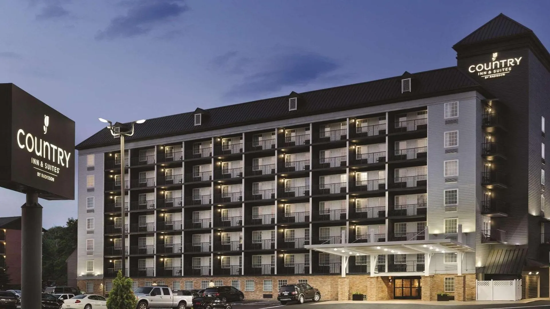 Country & By Radisson, South, Tn Hotel 3*
