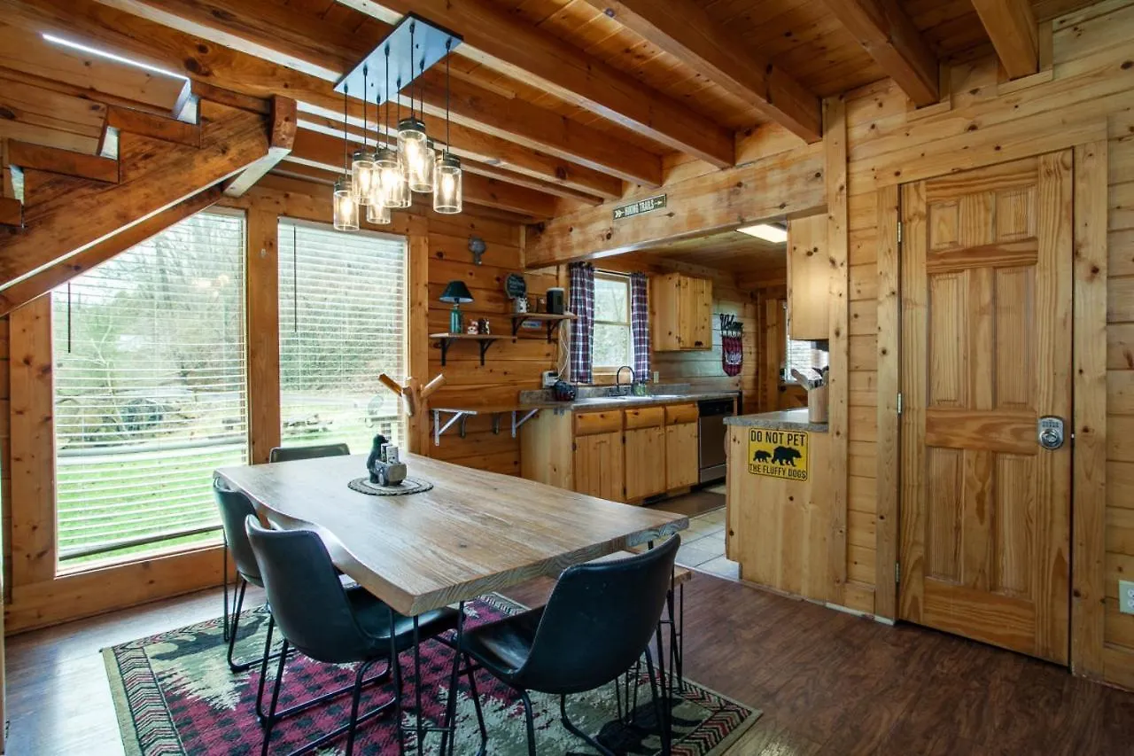 Dream On The Stream Hottub Pooltable Firepit Holiday home