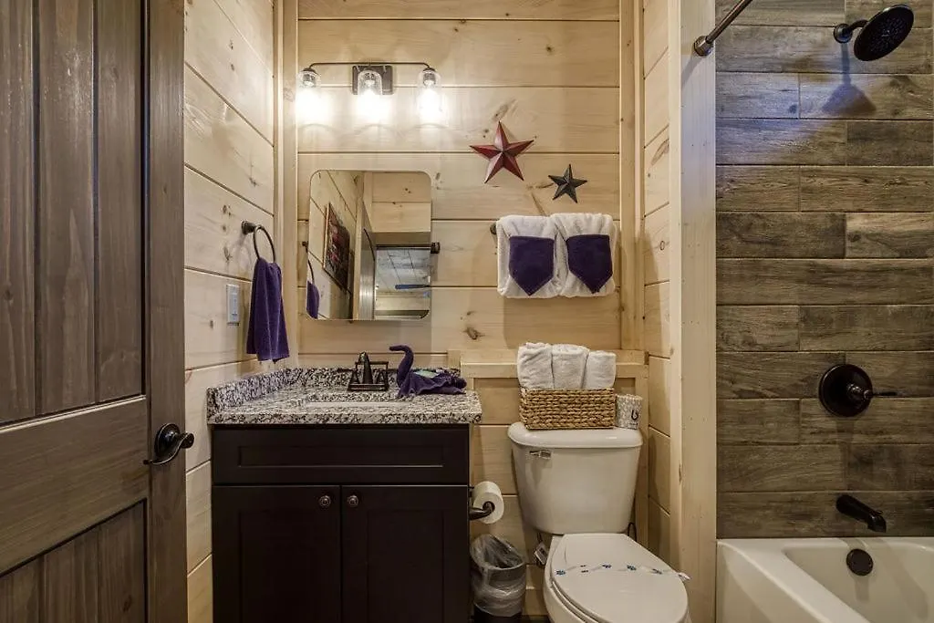 Creekside Lodge, Hot Tub, 1089 Of Free Attraction Tickets For Each Paid Day, Dollywood And More! *