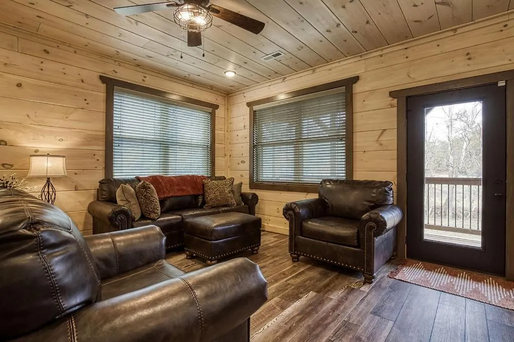 Creekside Lodge, Hot Tub, 1089 Of Free Attraction Tickets For Each Paid Day, Dollywood And More! Pigeon Forge