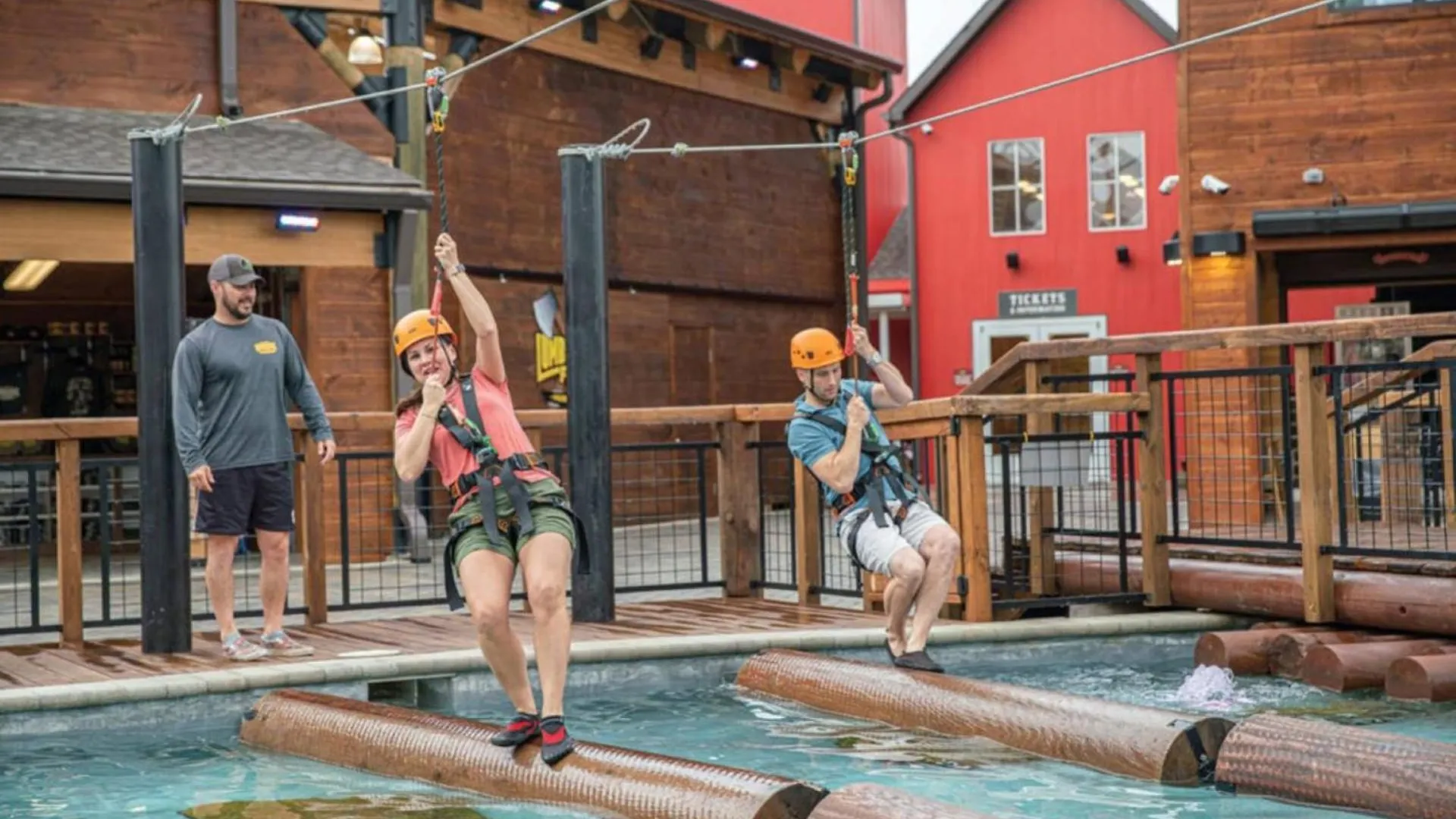 Hidden Hollow * Pigeon Forge