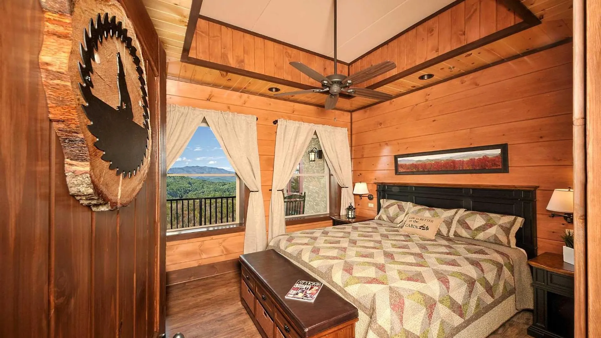 Skyview Mansion:13bdrm, 17bath, Sleeps 70, Indoor Pool, Amazing Views Villa
