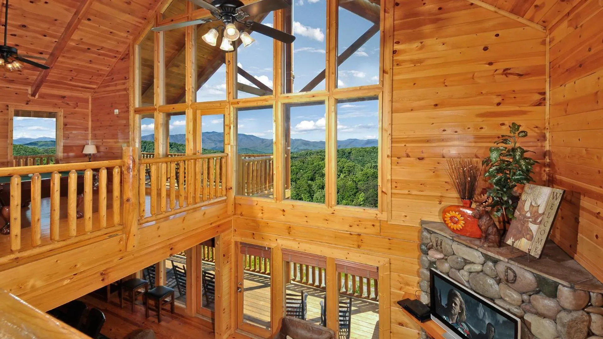 Magical Moose, 7bdrm 7bath, Specials, Free Tickets, Elevator, Hot Tub Villa