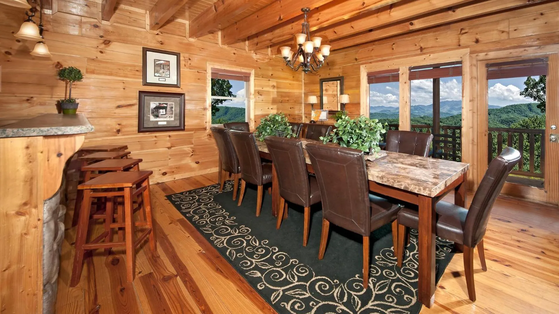 Magical Moose, 7bdrm 7bath, Specials, Free Tickets, Elevator, Hot Tub Villa *
