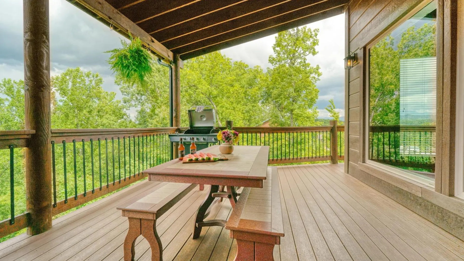 Wanderer By Avantstay Sleeps 26 A Custom Smokies Holiday home