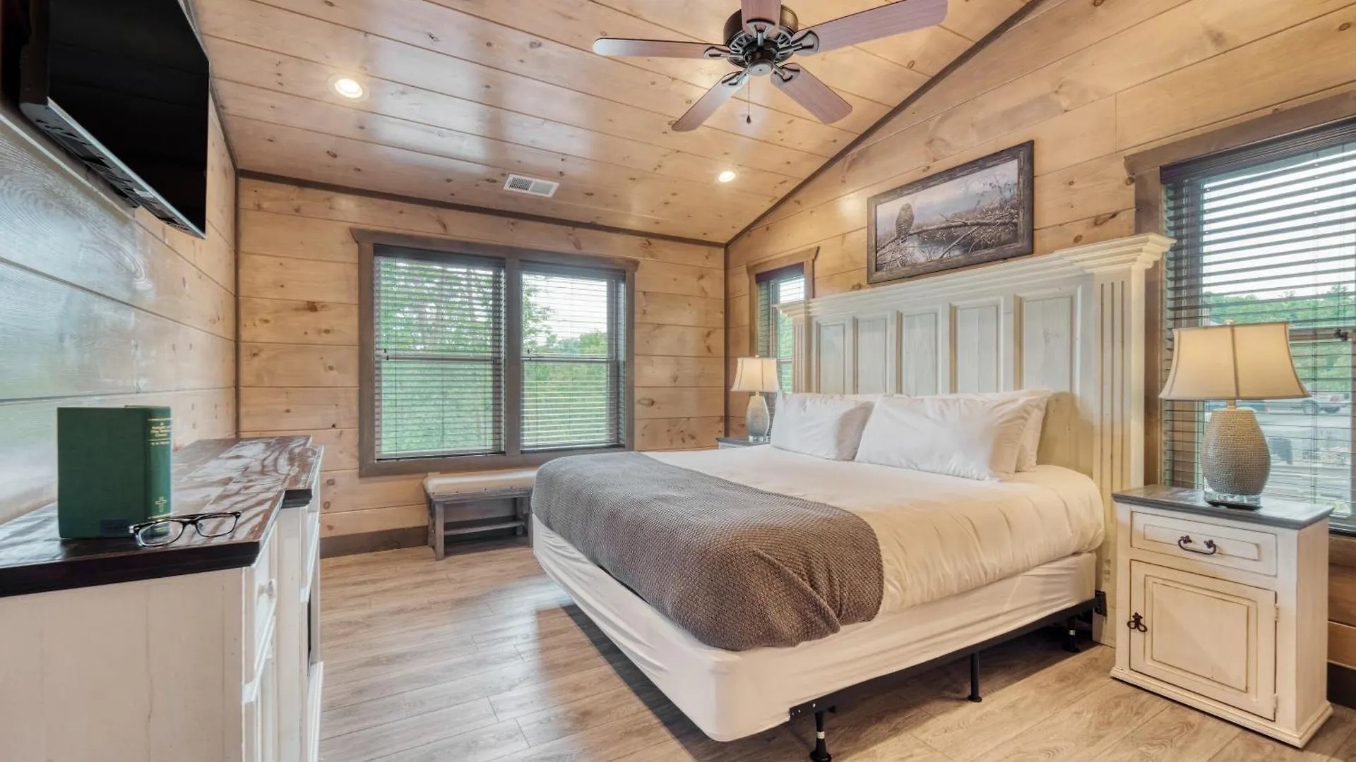 Wanderer By Avantstay Sleeps 26 A Custom Smokies * Pigeon Forge