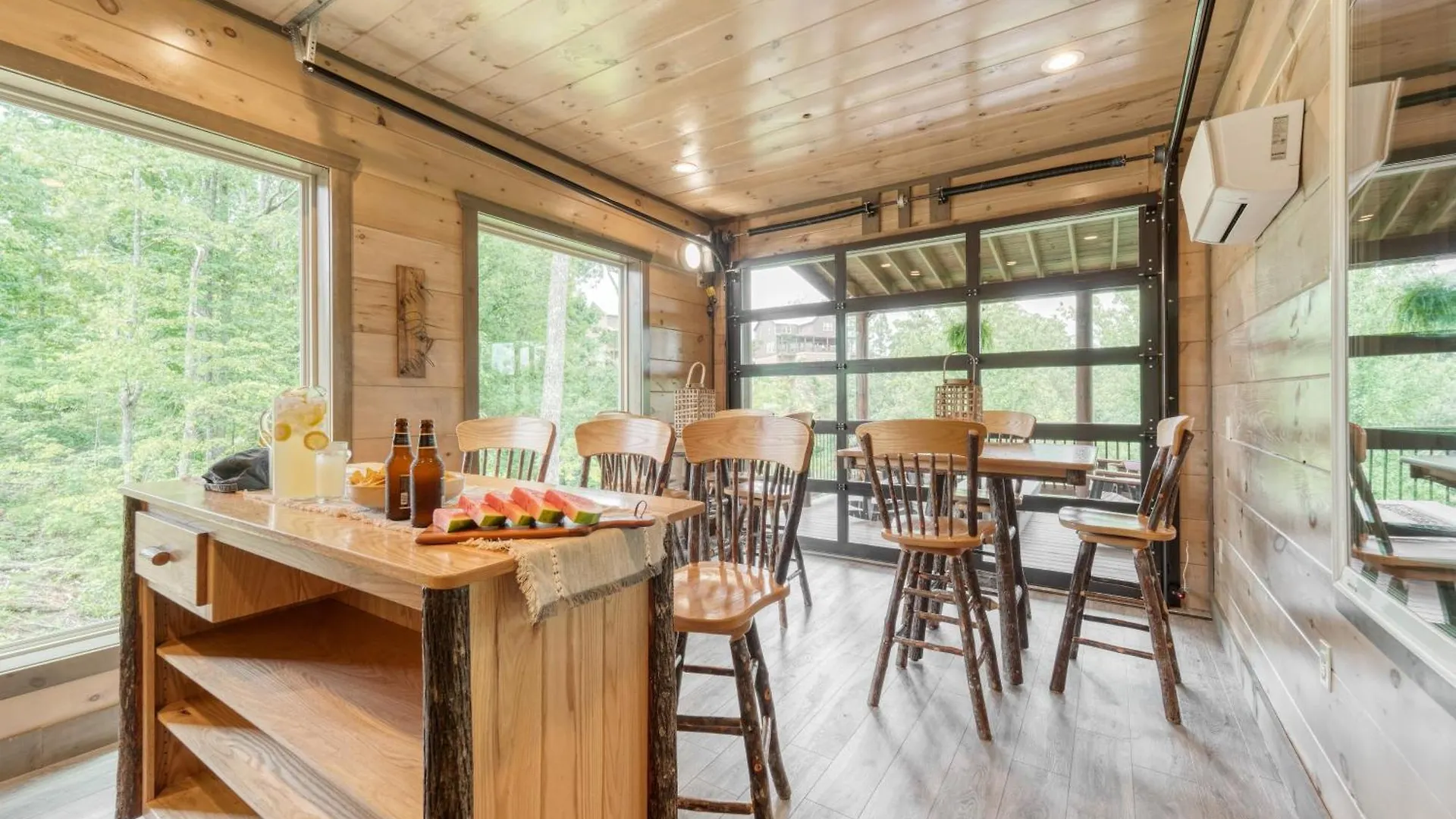 Wanderer By Avantstay Sleeps 26 A Custom Smokies Holiday home
