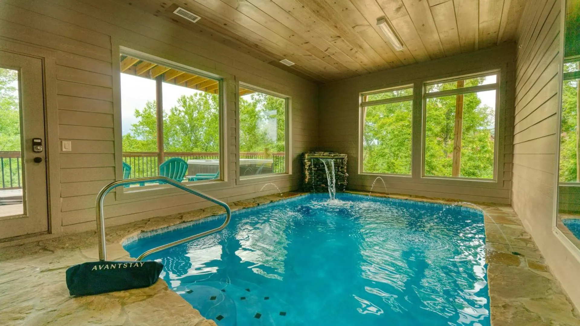 Holiday home Wanderer By Avantstay Sleeps 26 A Custom Smokies