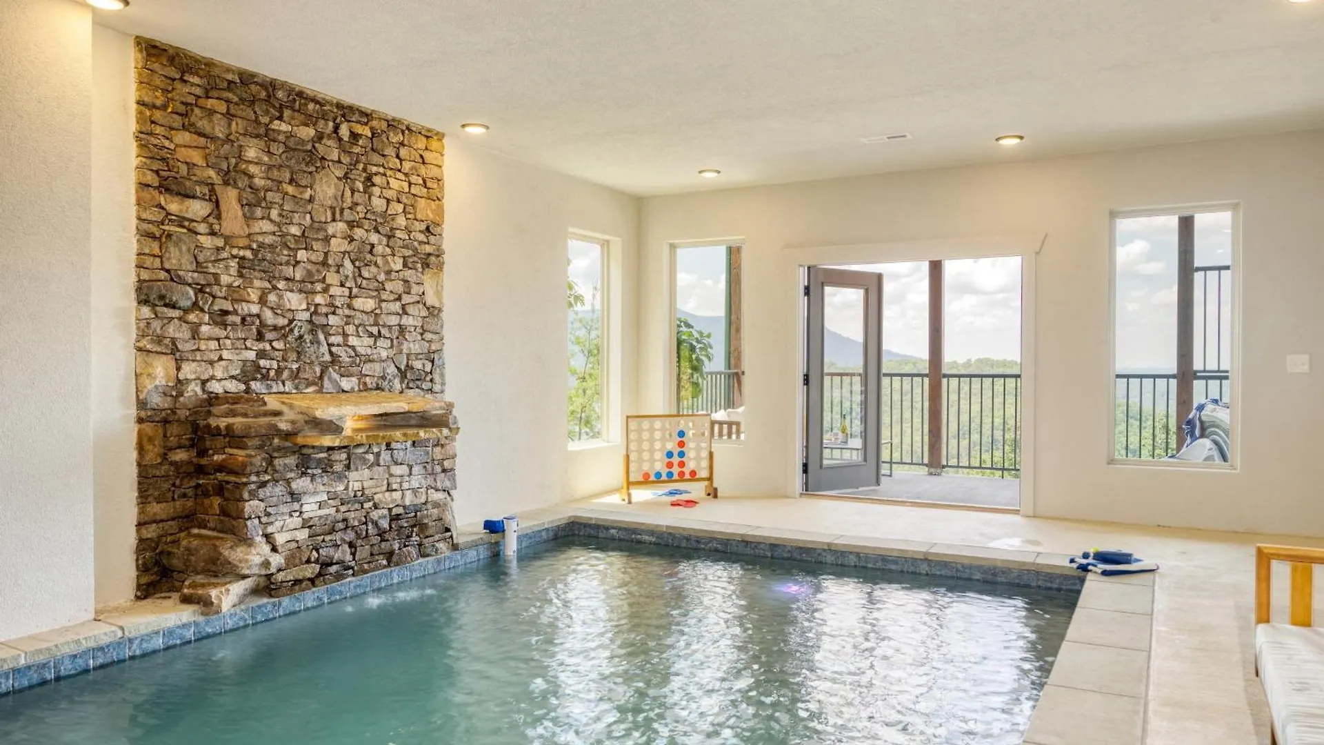 Duval By Avantstay 10min To Dt W Indoor Pool Hot Tub Amazing Views *