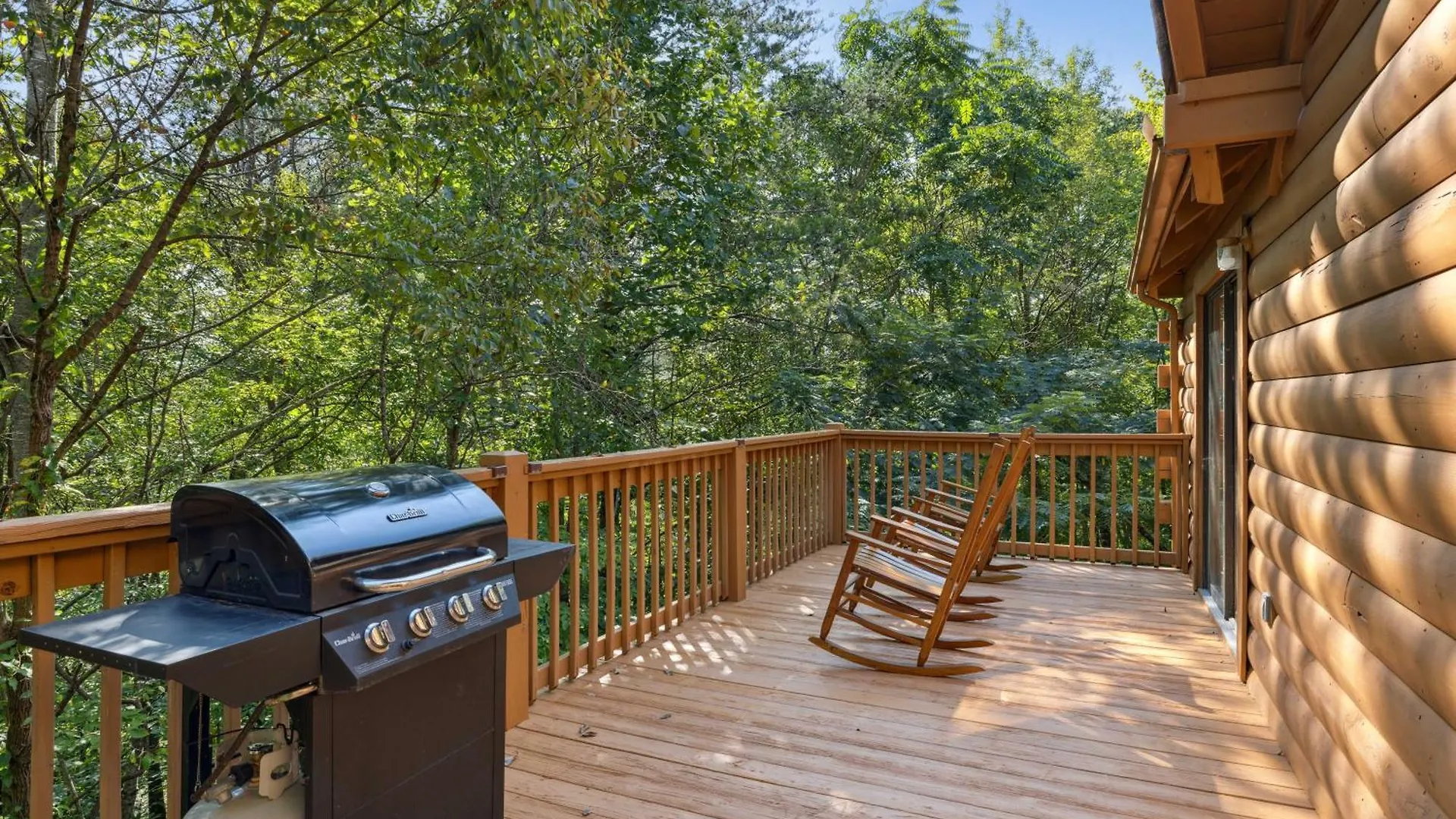 1 Min To The Parkway Spacious W 3 And Extra Bedroom! Pigeon Forge