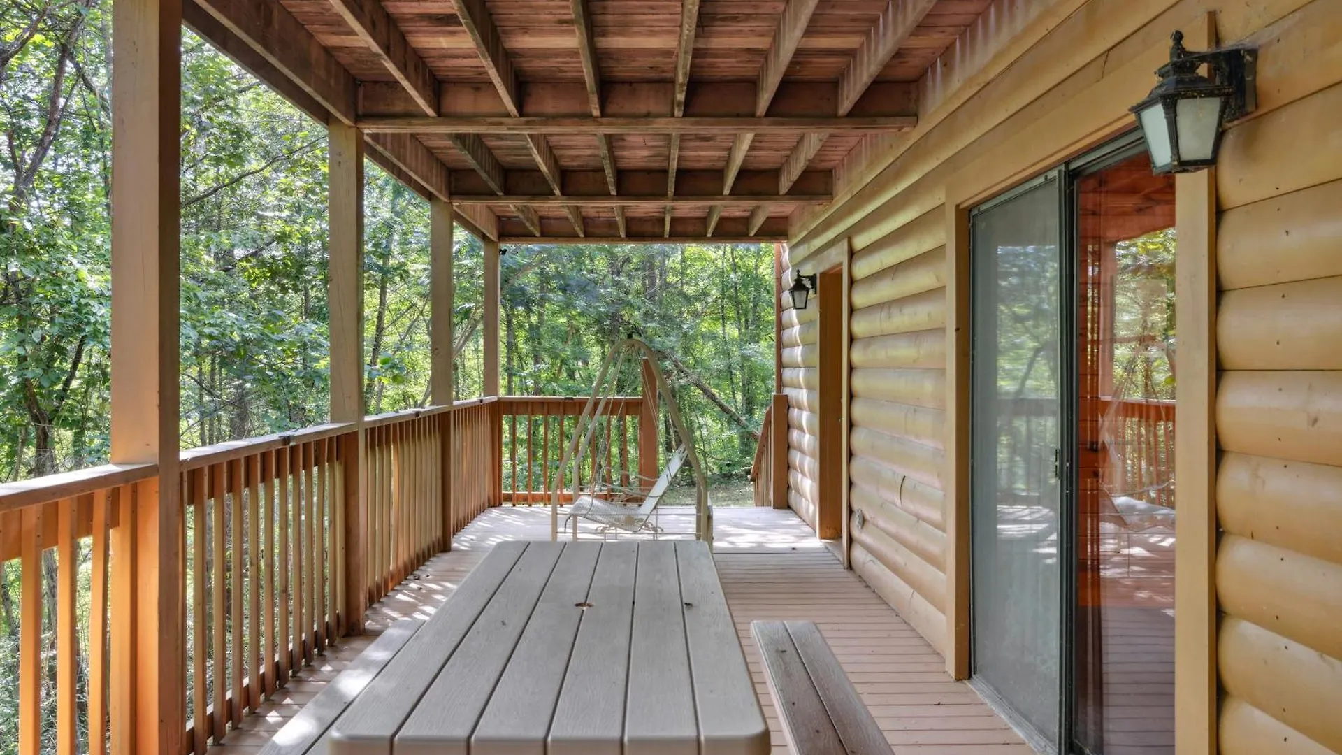 Chalet 1 Min To The Parkway Spacious W 3 And Extra Bedroom! *