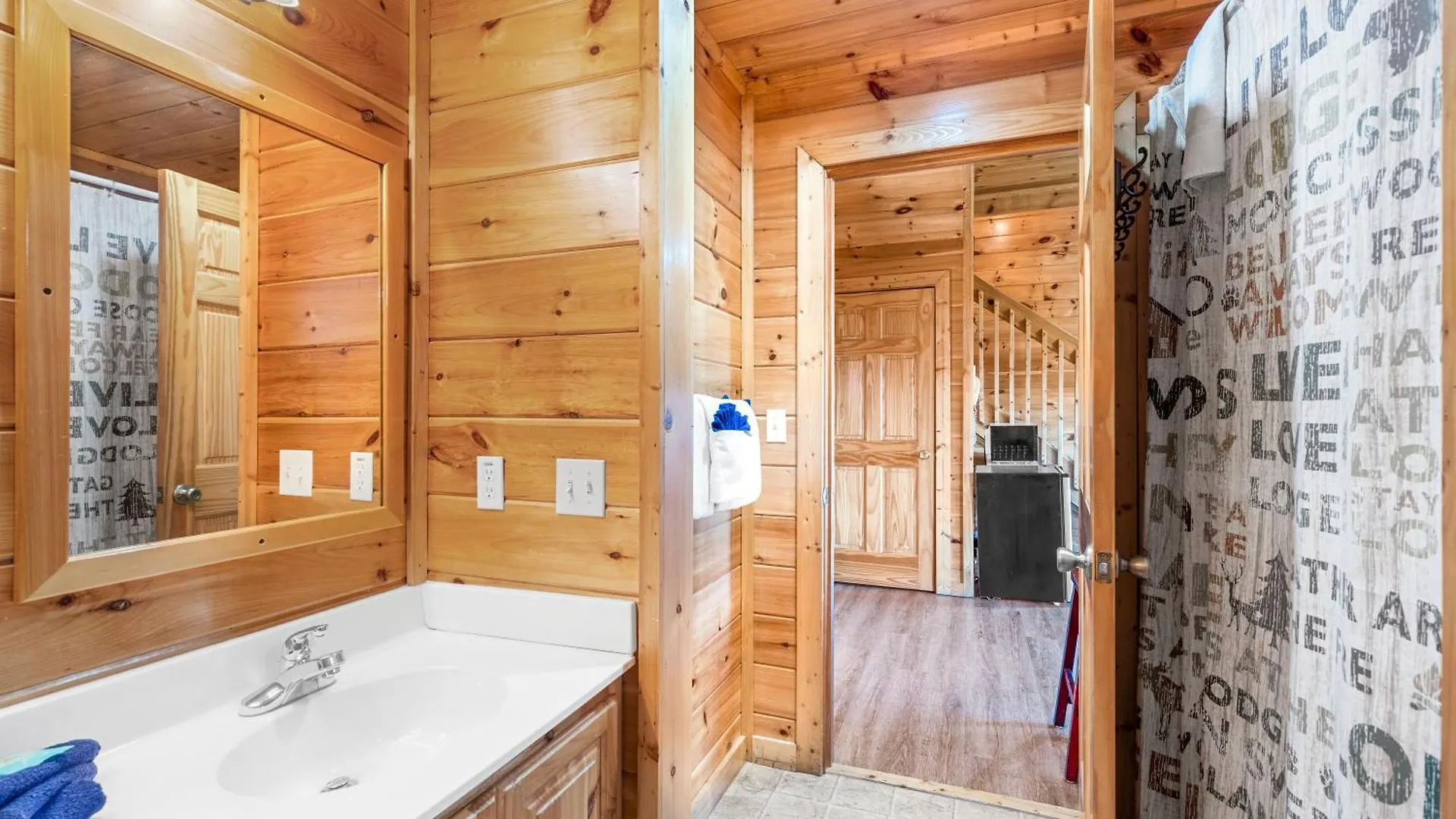 A Higher Calling, 1089 Of Free Area Attraction Tickets For Each Paid Day, Dollywood And More! Holiday home *