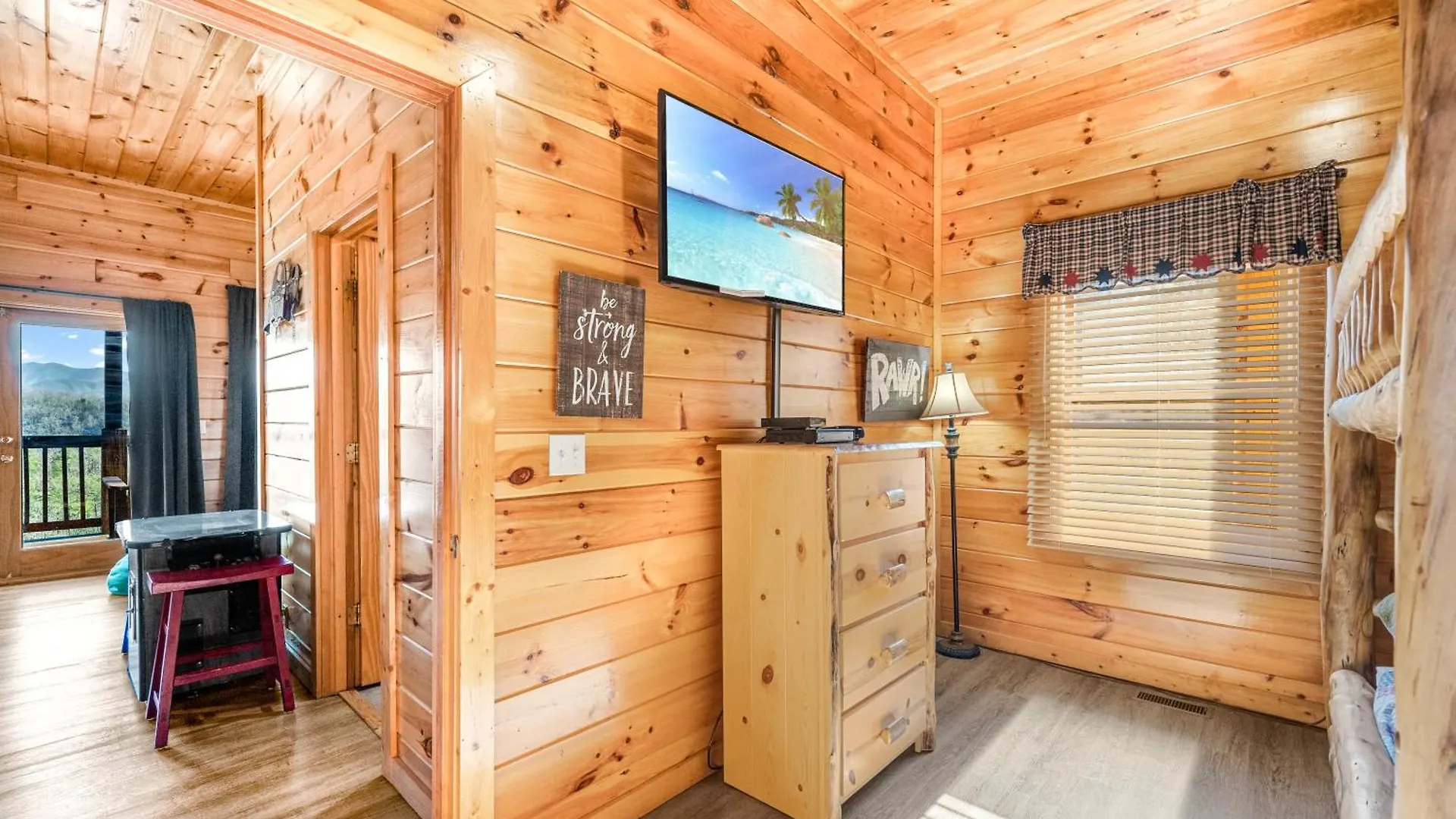 A Higher Calling, 1089 Of Free Area Attraction Tickets For Each Paid Day, Dollywood And More!