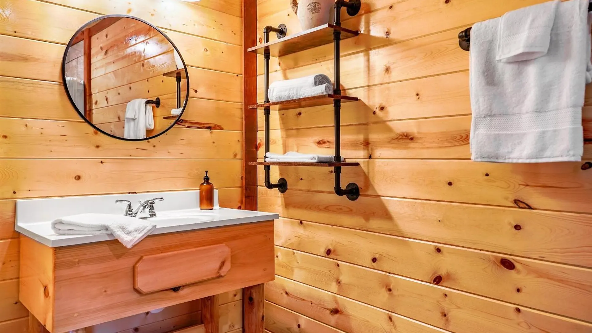 Holiday home Daybreak By Avantstay Sleeps 18 Cabin Poolspa Pigeon Forge