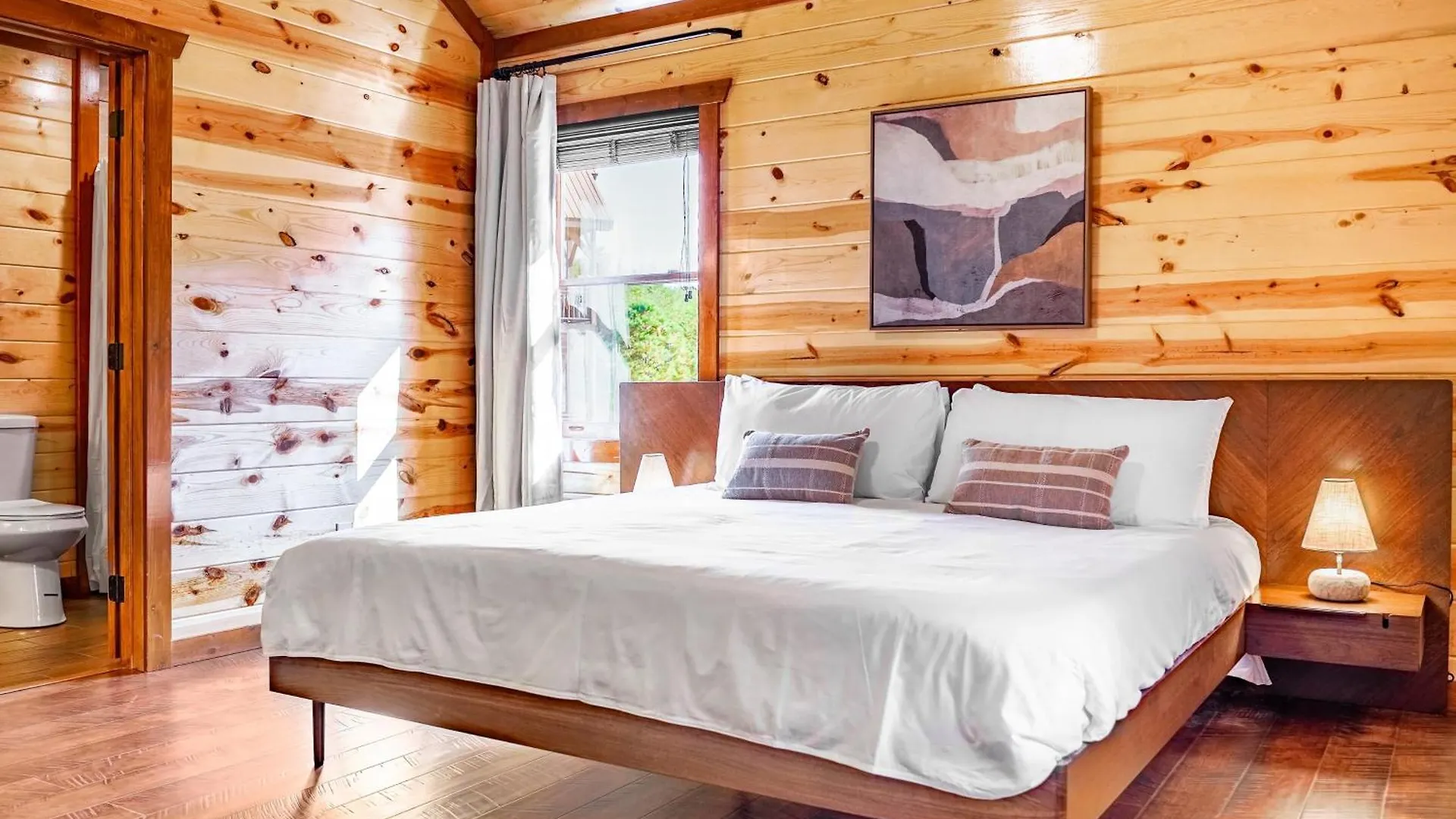 Holiday home Daybreak By Avantstay Sleeps 18 Cabin Poolspa Pigeon Forge