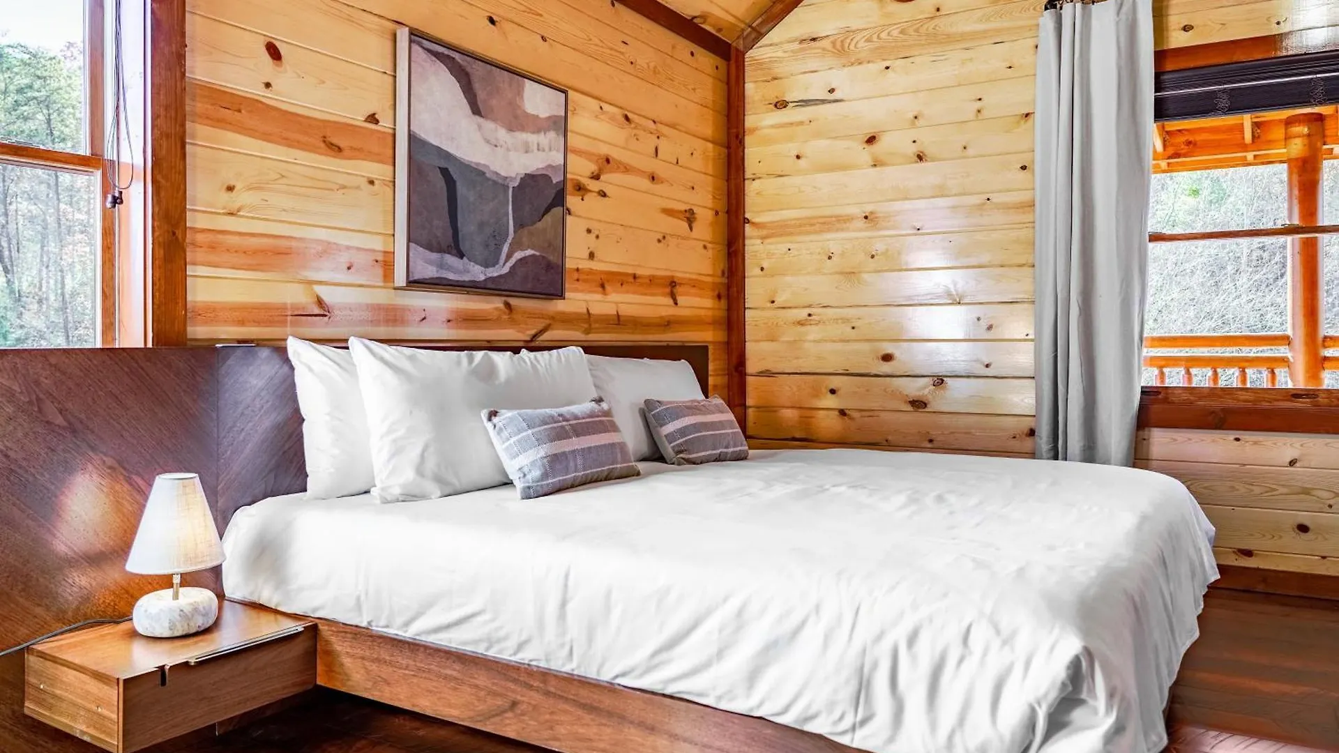 Daybreak By Avantstay Sleeps 18 Cabin Poolspa