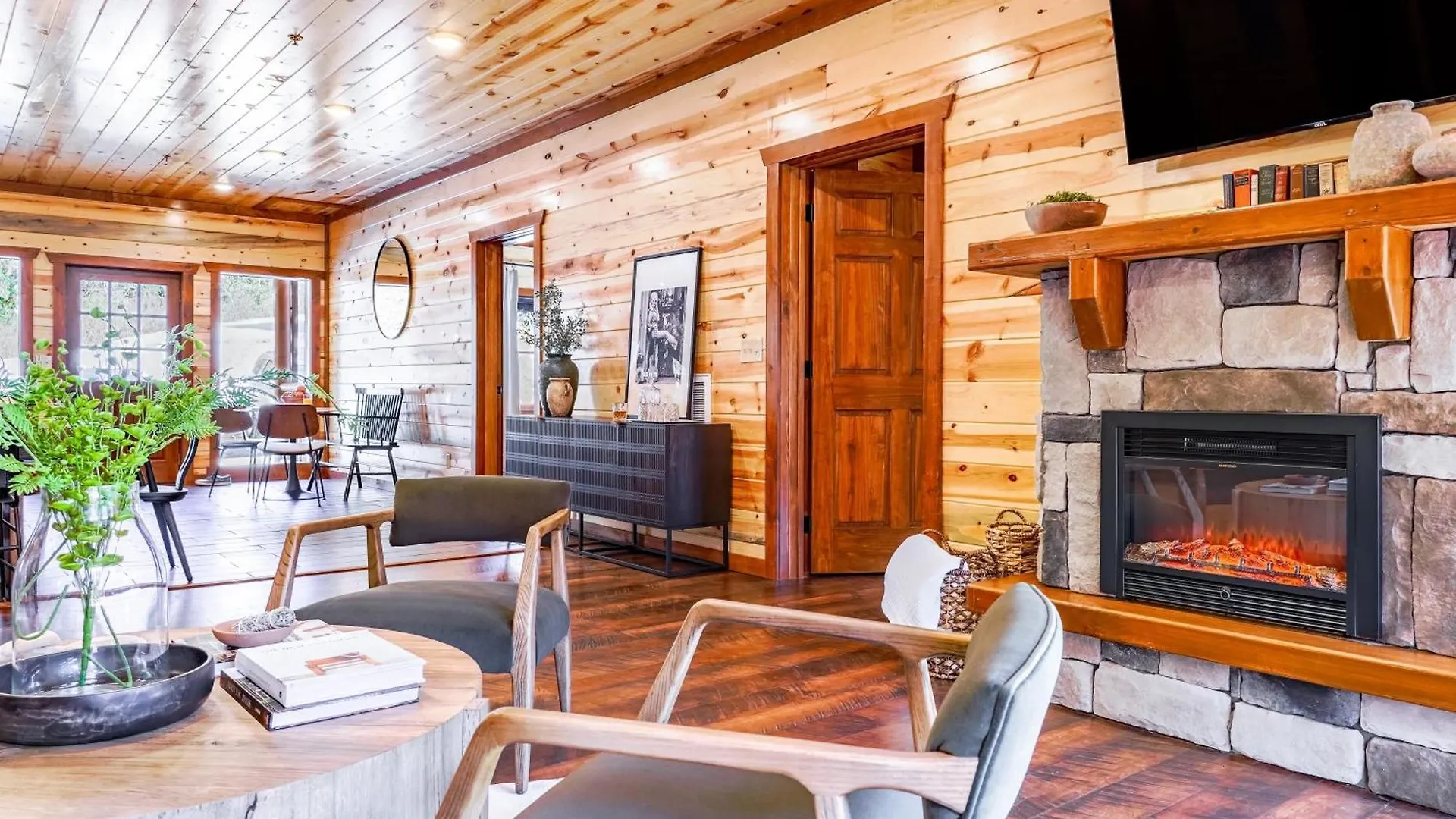 Daybreak By Avantstay Sleeps 18 Cabin Poolspa *