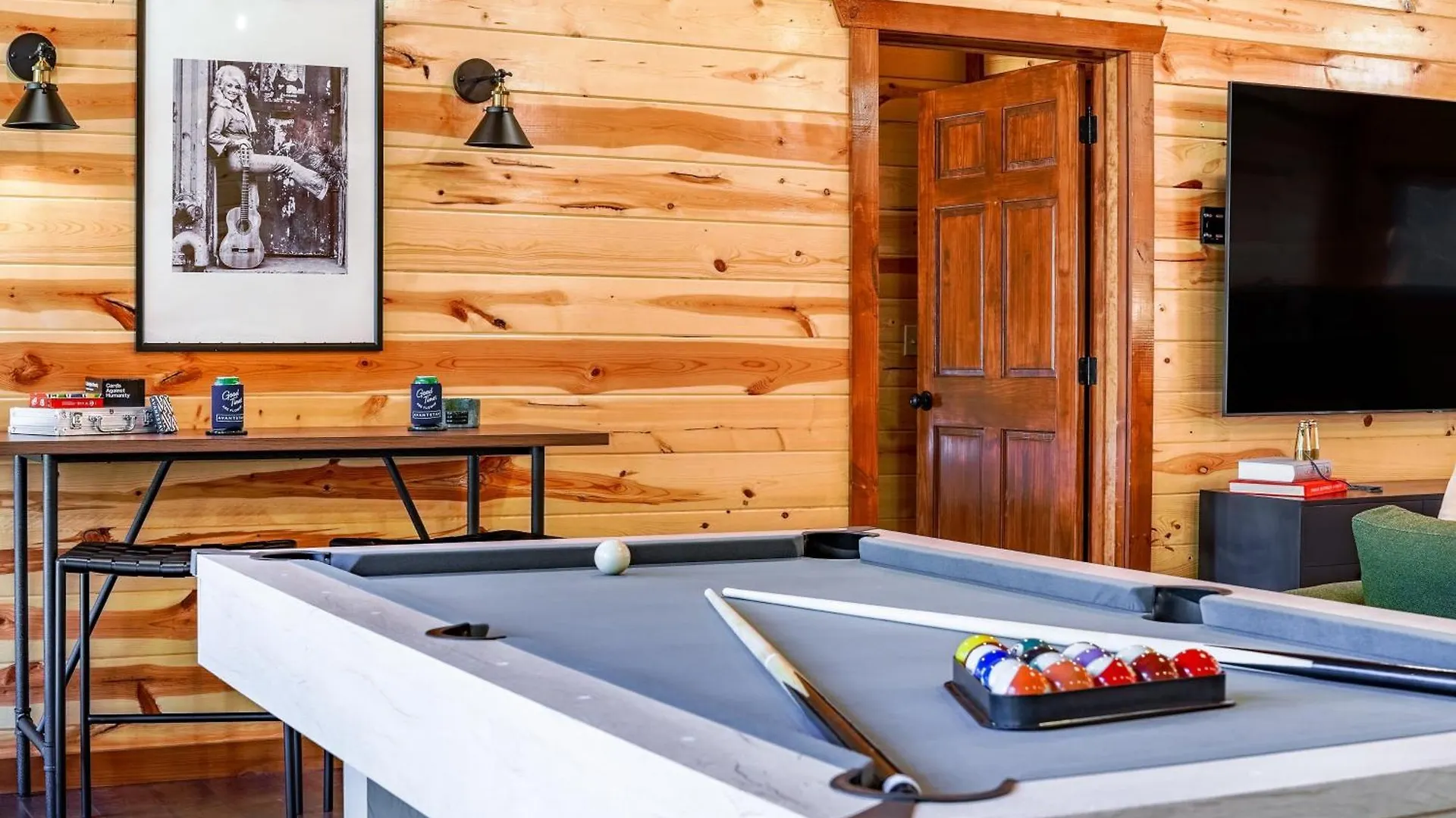 Daybreak By Avantstay Sleeps 18 Cabin Poolspa Holiday home Pigeon Forge