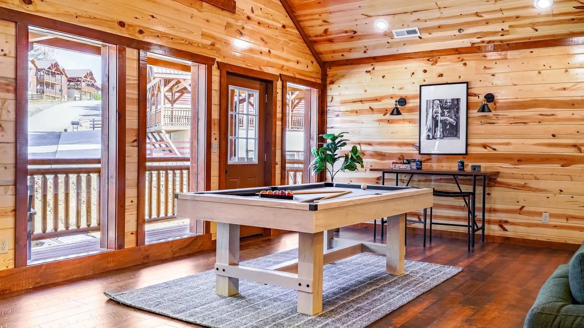Daybreak By Avantstay Sleeps 18 Cabin Poolspa