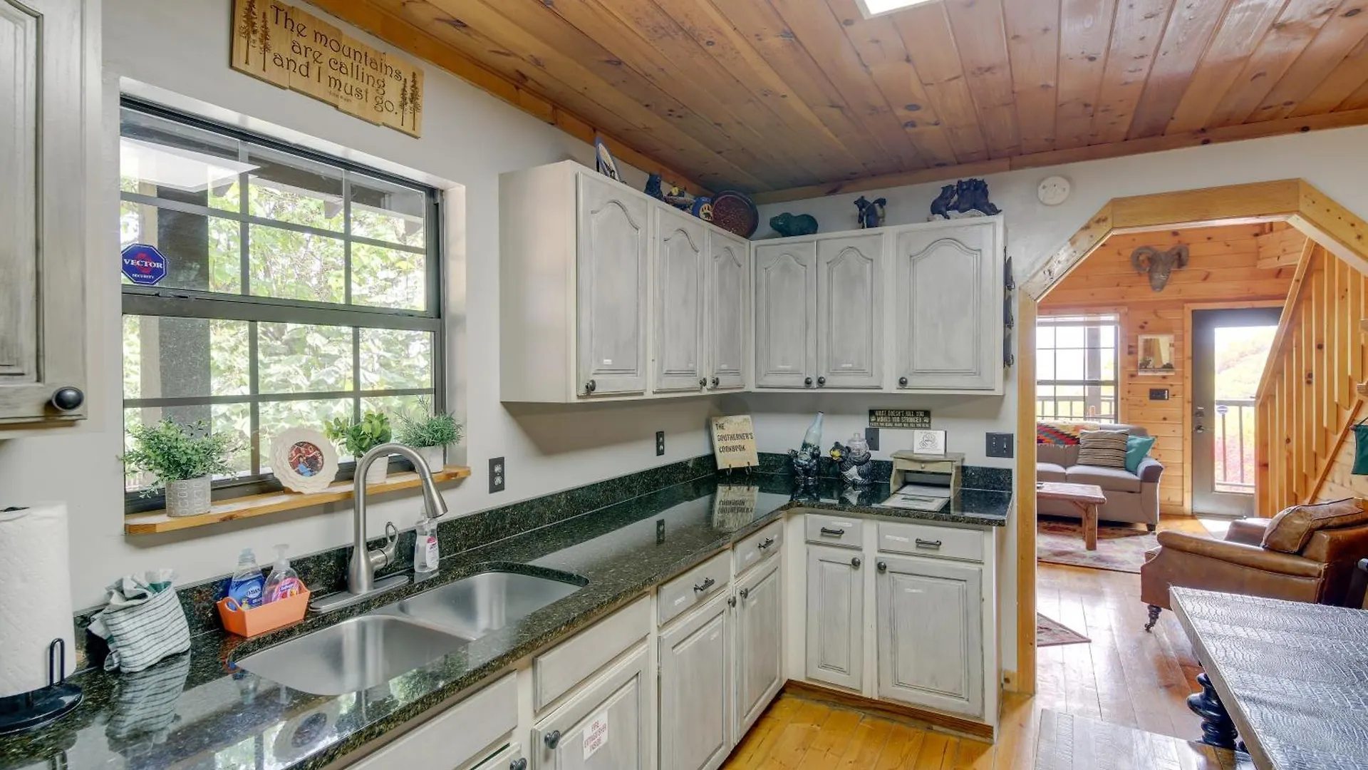 Above And Beyond With Prime Views! Holiday home *