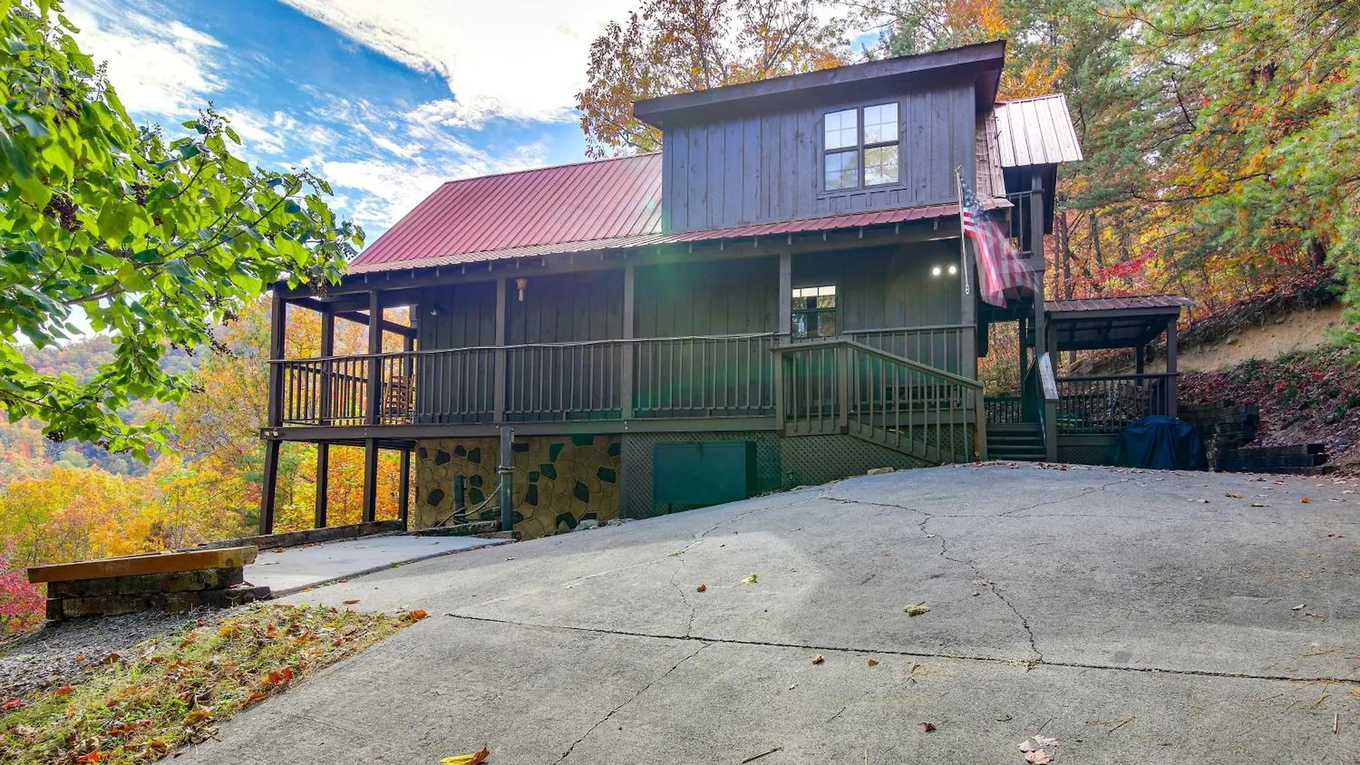 Above And Beyond With Prime Views! Pigeon Forge