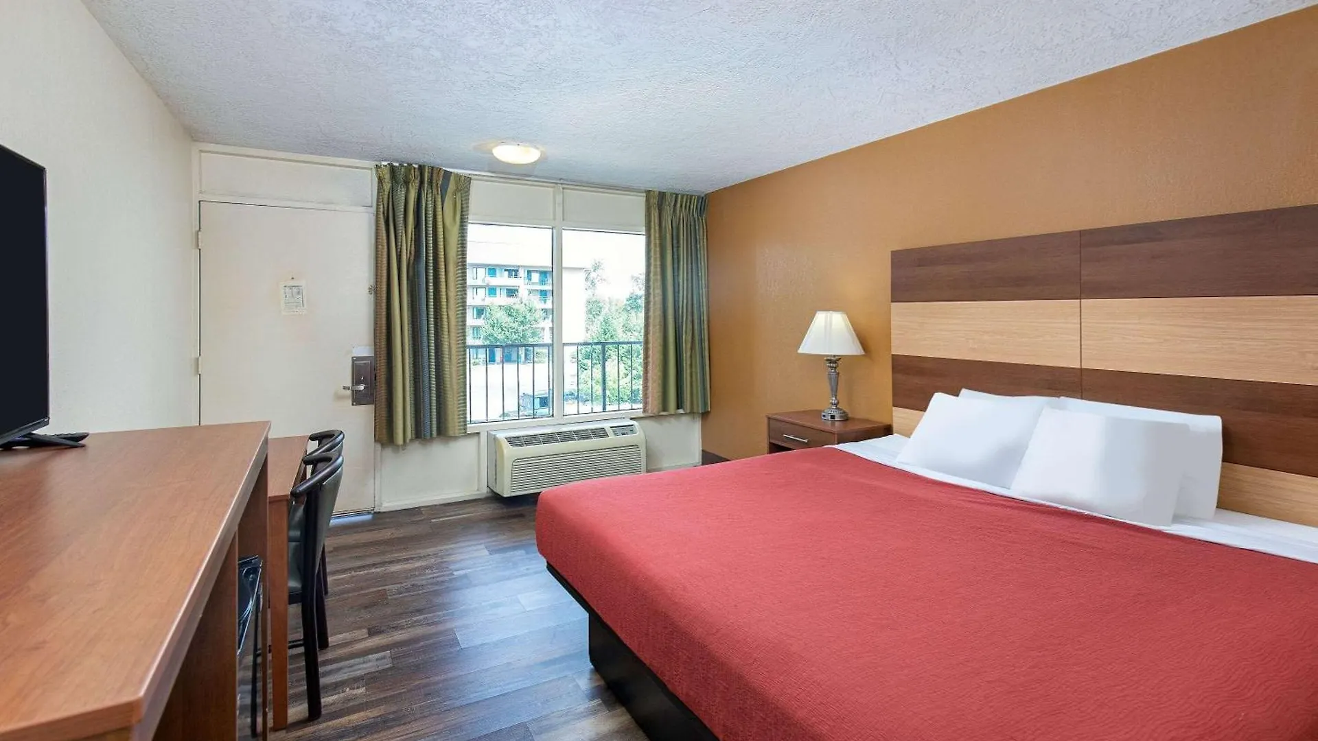 Americana A Travelodge By Wyndham Motel Pigeon Forge