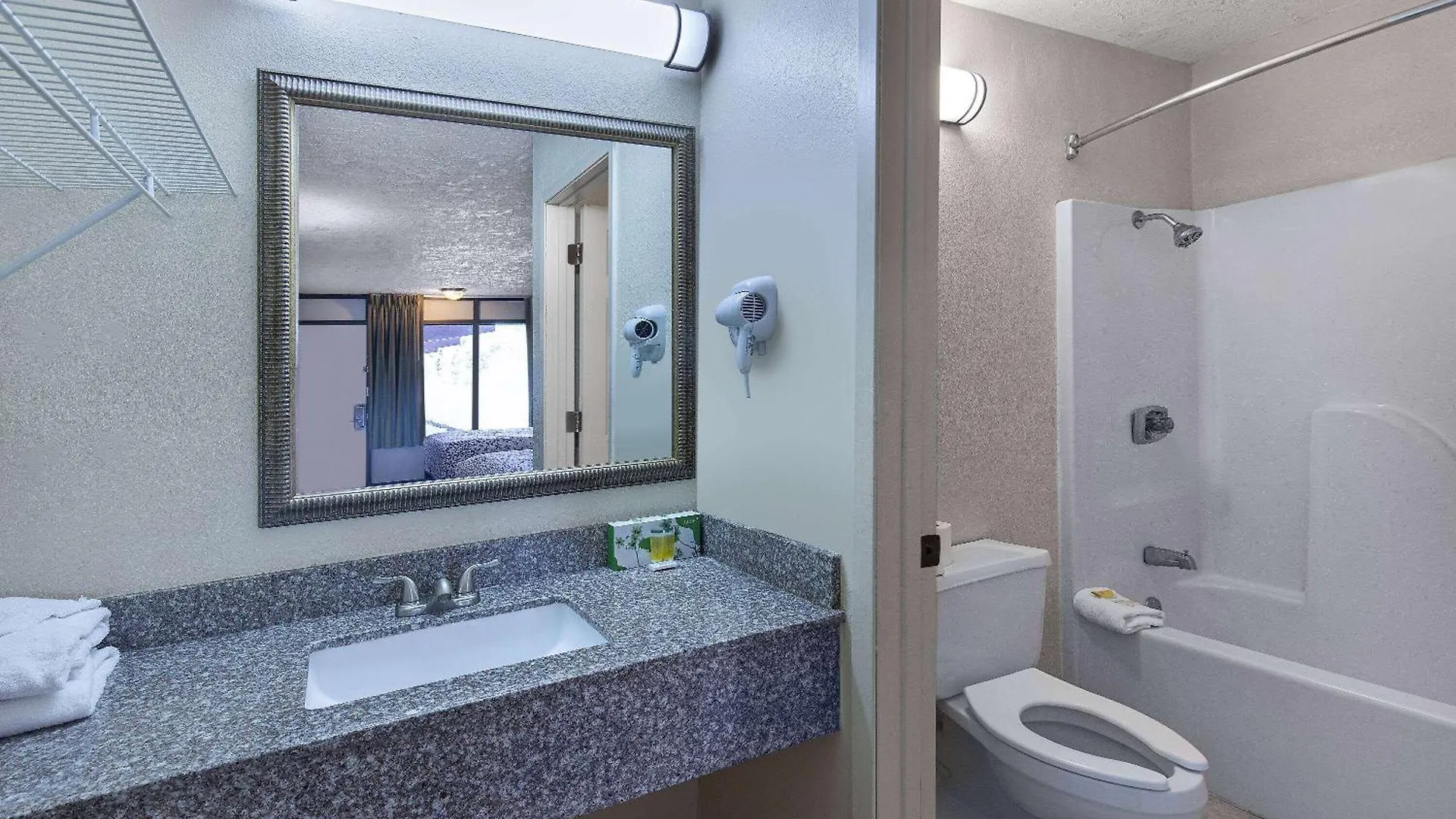 Americana A Travelodge By Wyndham Motel Pigeon Forge