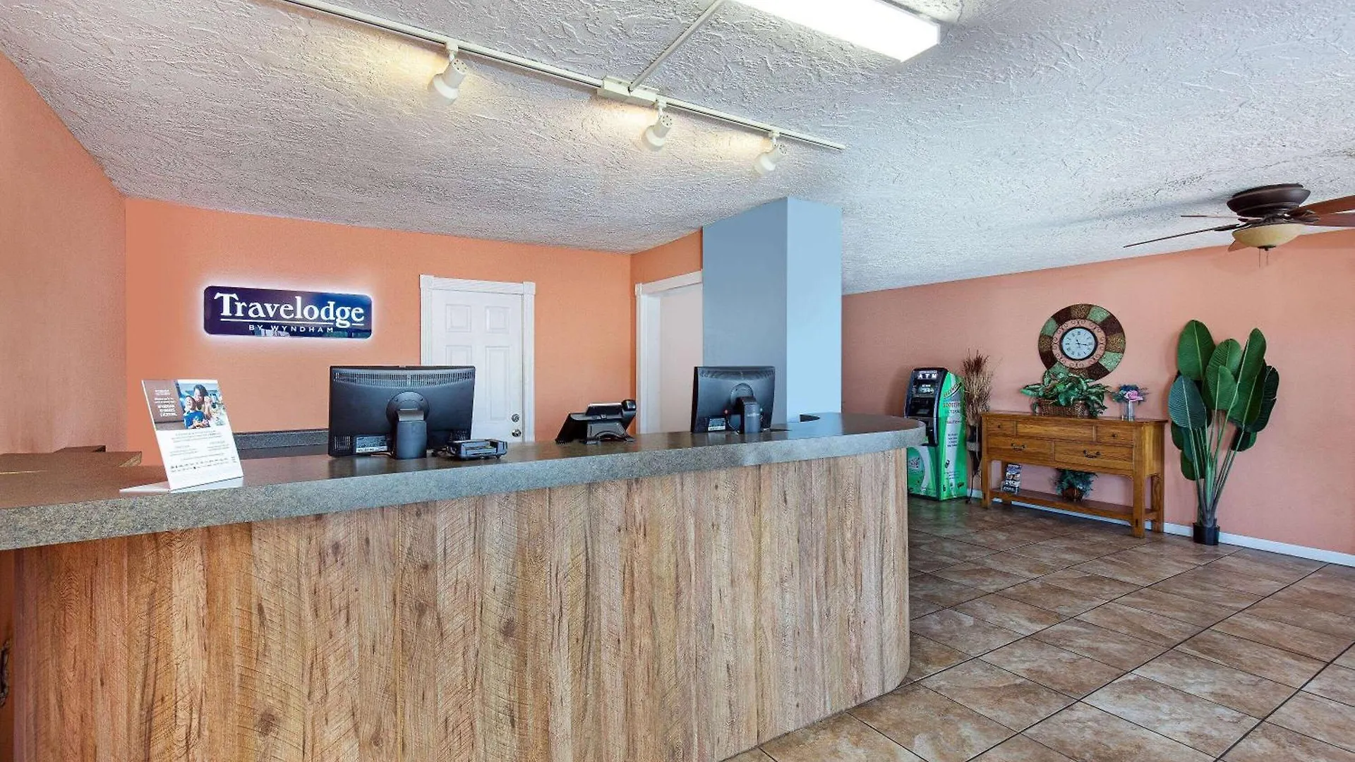Americana A Travelodge By Wyndham Pigeon Forge