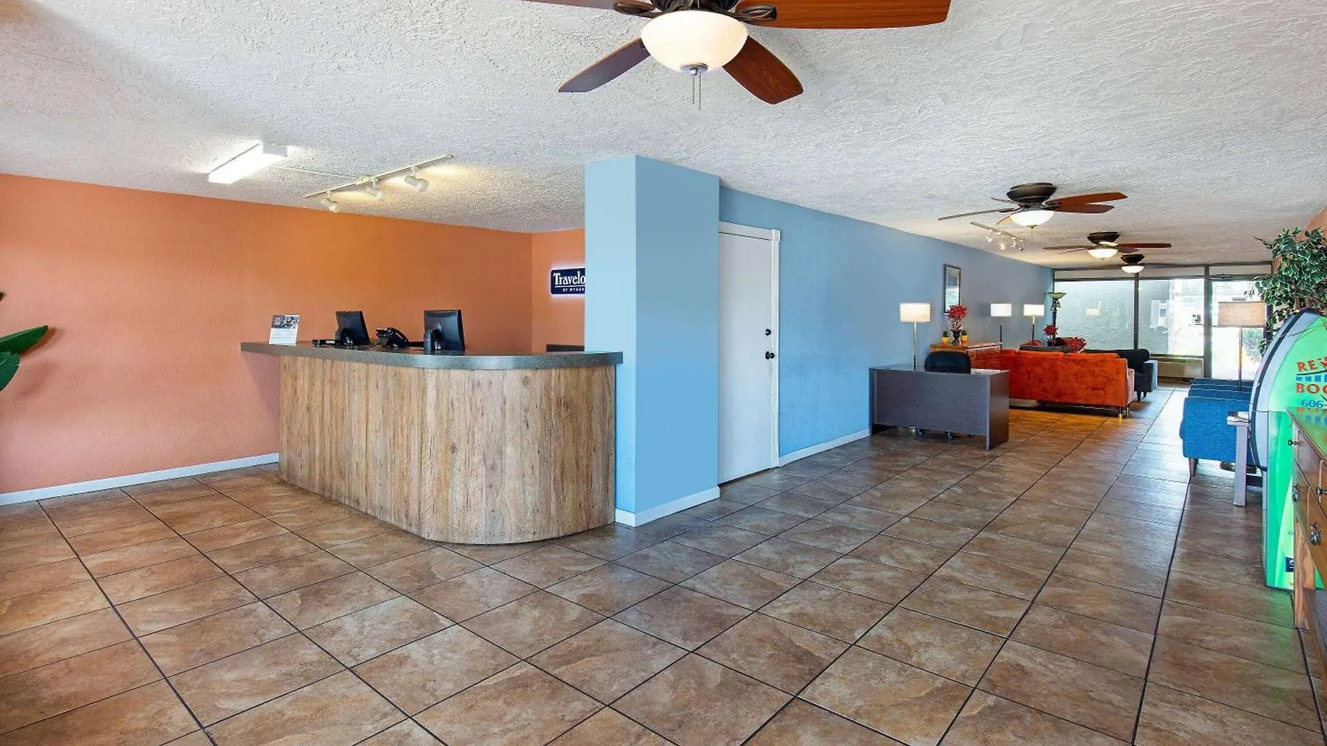 Motel Americana A Travelodge By Wyndham 2*